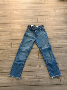 Wedgie straight high rise Levi’s jeans